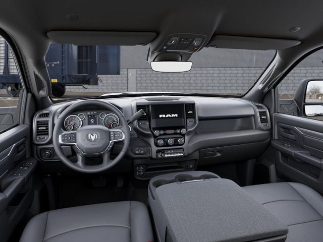 2026 RAM Ram 5500 Chassis Cab RAM 5500 TRADESMAN CHASSIS REGULAR CAB 4X4 84' CA
