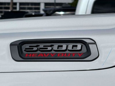 2026 RAM 5500 Chassis RAM 5500 TRADESMAN CHASSIS CREW CAB 4X4 84' CA