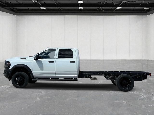 2026 RAM 5500 Chassis RAM 5500 TRADESMAN CHASSIS CREW CAB 4X4 84' CA