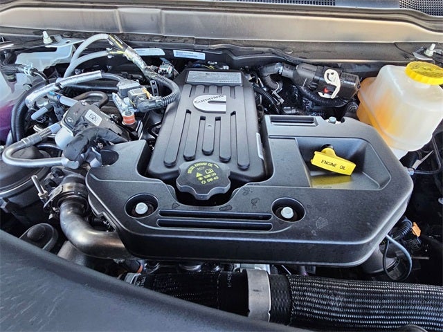 2025 RAM Ram 5500 Chassis Cab RAM 5500 TRADESMAN CHASSIS CREW CAB 4X4 84' CA