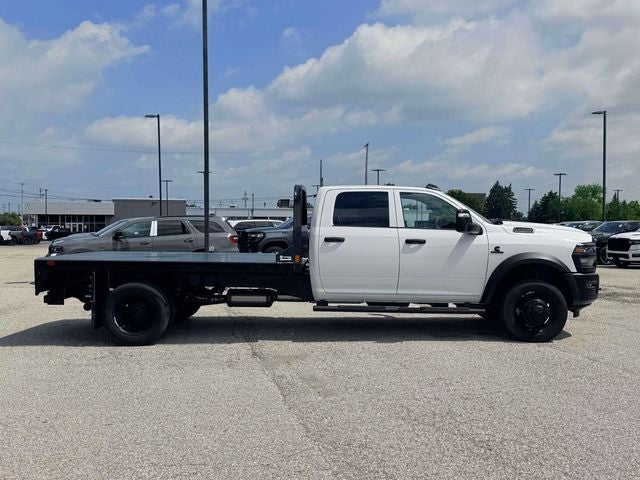 2026 RAM Ram 5500 Chassis Cab RAM 5500 TRADESMAN CHASSIS CREW CAB 4X4 84' CA