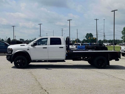 2026 RAM Ram 5500 Chassis Cab RAM 5500 TRADESMAN CHASSIS CREW CAB 4X4 84' CA