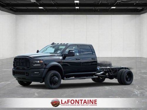 2026 RAM 5500 Chassis RAM 5500 TRADESMAN CHASSIS CREW CAB 4X4 84' CA