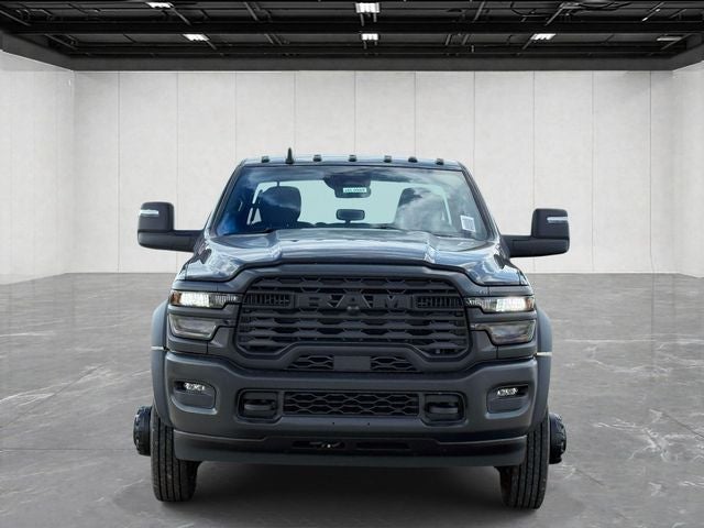 2026 RAM 5500 Chassis RAM 5500 TRADESMAN CHASSIS CREW CAB 4X4 84' CA
