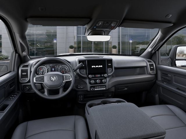 2026 RAM 5500 Chassis RAM 5500 TRADESMAN CHASSIS CREW CAB 4X4 84' CA