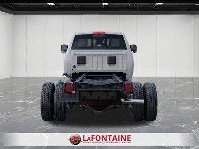 2026 RAM 5500 Chassis RAM 5500 TRADESMAN CHASSIS CREW CAB 4X4 84' CA