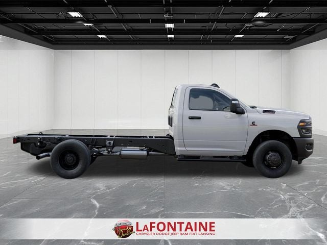 2026 RAM 3500 Chassis RAM 3500 TRADESMAN CHASSIS REGULAR CAB 4X4 84' CA