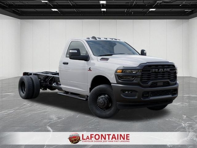 2026 RAM 3500 Chassis RAM 3500 TRADESMAN CHASSIS REGULAR CAB 4X4 84' CA