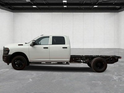 2026 RAM Ram 3500 Chassis Cab RAM 3500 TRADESMAN CREW CAB CHASSIS 4X4 60' CA