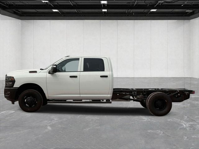 2026 RAM Ram 3500 Chassis Cab RAM 3500 TRADESMAN CREW CAB CHASSIS 4X4 60' CA