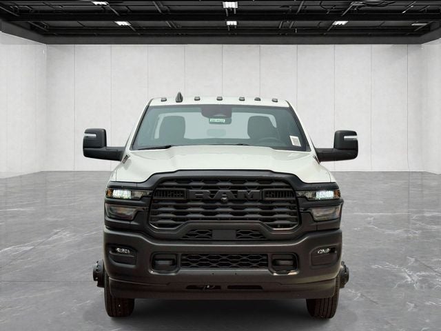 2026 RAM Ram 3500 Chassis Cab RAM 3500 TRADESMAN CREW CAB CHASSIS 4X4 60' CA