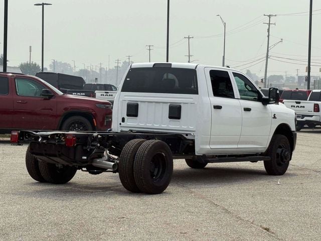 2026 RAM Ram 3500 Chassis Cab RAM 3500 TRADESMAN CREW CAB CHASSIS 4X4 60' CA
