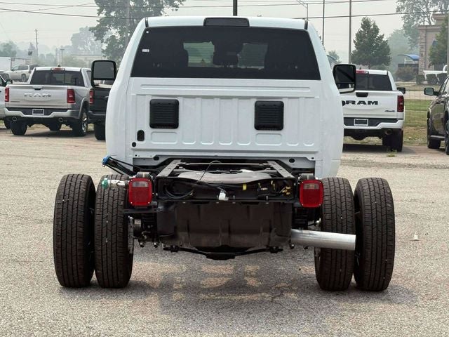 2026 RAM Ram 3500 Chassis Cab RAM 3500 TRADESMAN CREW CAB CHASSIS 4X4 60' CA