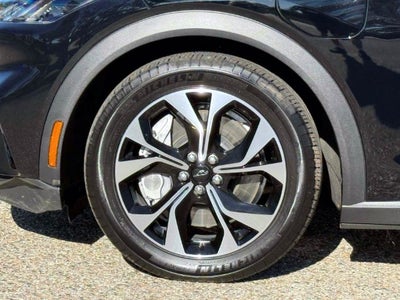 2025 Ford Mustang Mach-E Select