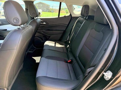 2025 Chevrolet Trax FWD LT