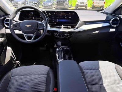 2025 Chevrolet Trax FWD LT