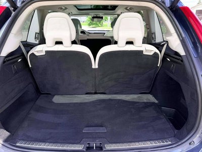 2018 Volvo XC90 T6 Momentum