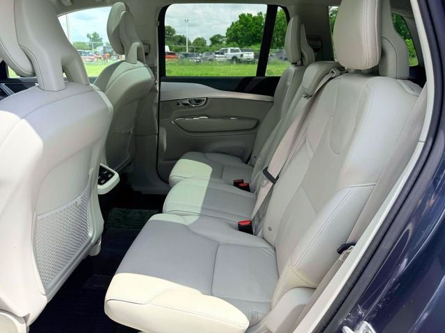 2018 Volvo XC90 T6 Momentum