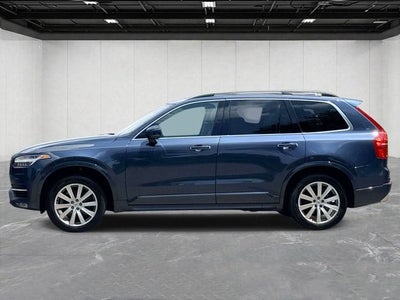 2018 Volvo XC90 T6 Momentum