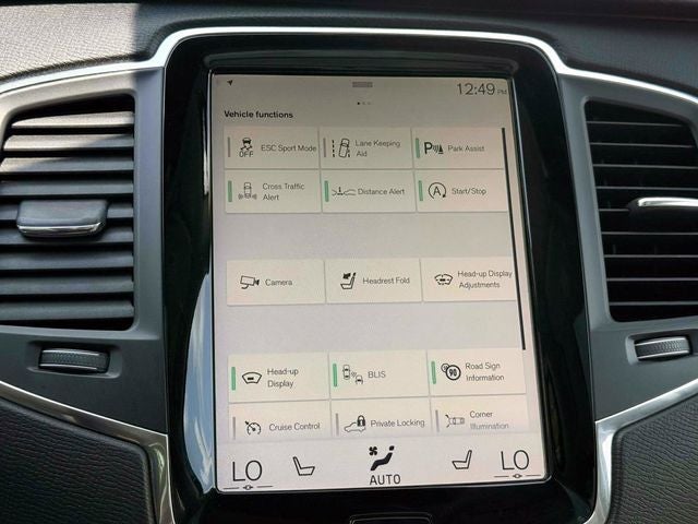 2018 Volvo XC90 T6 Momentum
