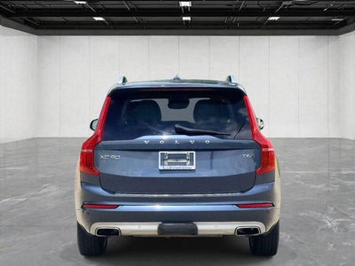 2018 Volvo XC90 T6 Momentum
