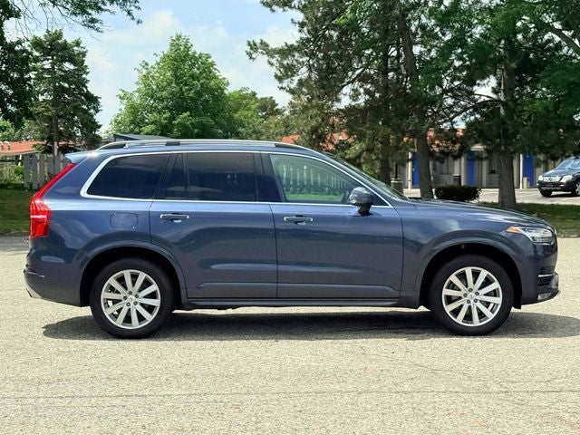 2018 Volvo XC90 T6 Momentum