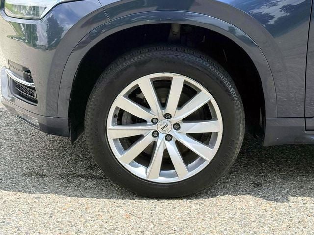 2018 Volvo XC90 T6 Momentum
