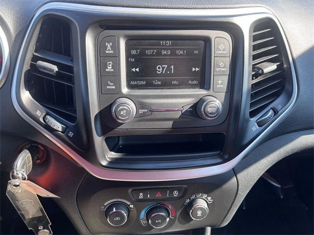 2016 Jeep Cherokee Sport