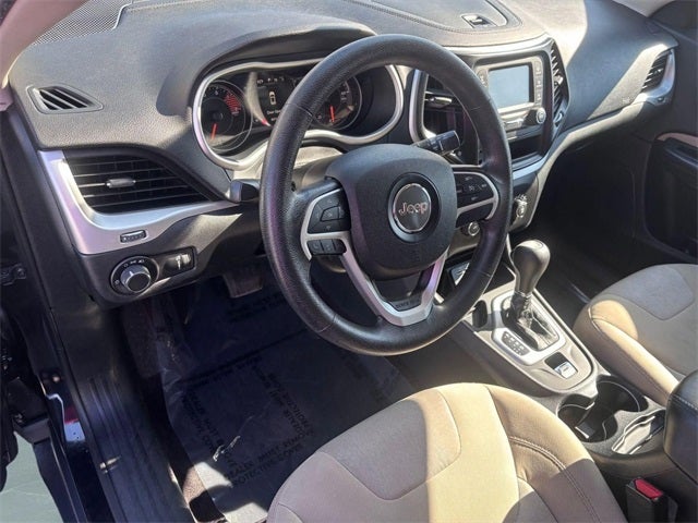 2016 Jeep Cherokee Sport