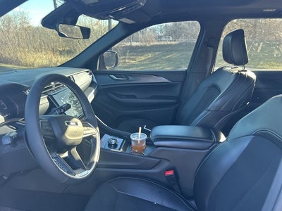 2025 Jeep Grand Cherokee Altitude X 4x4