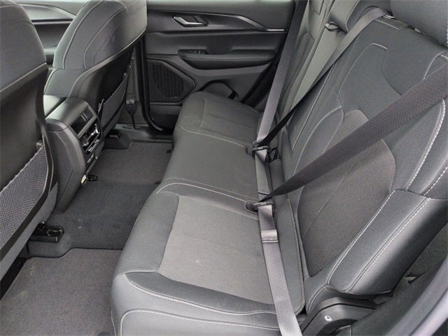 2026 Jeep Grand Cherokee GRAND CHEROKEE LAREDO X 4X4