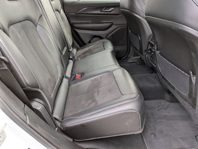 2025 Jeep Grand Cherokee Altitude 4x4