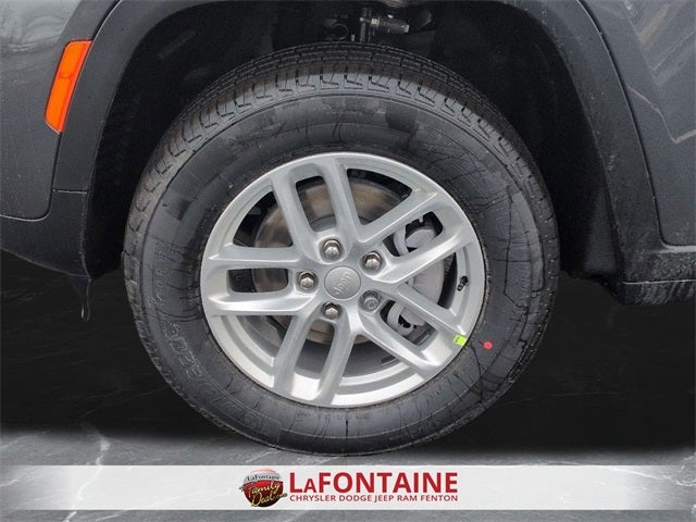 2026 Jeep Grand Cherokee GRAND CHEROKEE LAREDO X 4X4