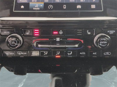 2026 Jeep Grand Cherokee GRAND CHEROKEE LAREDO X 4X4