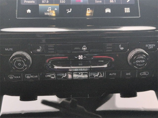 2026 Jeep Grand Cherokee GRAND CHEROKEE LAREDO X 4X4