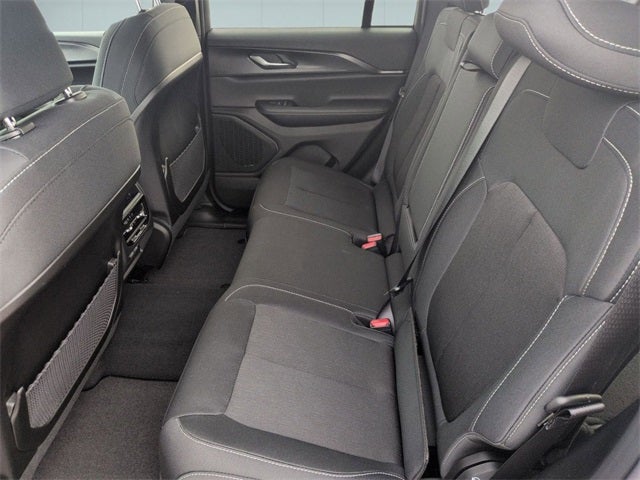 2026 Jeep Grand Cherokee GRAND CHEROKEE LAREDO X 4X4