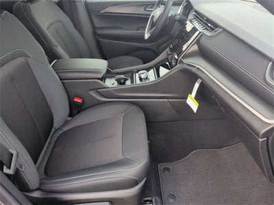 2026 Jeep Grand Cherokee GRAND CHEROKEE LAREDO X 4X4