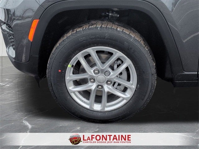2026 Jeep Grand Cherokee GRAND CHEROKEE LAREDO X 4X4