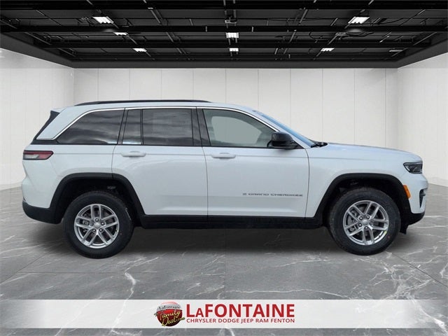 2026 Jeep Grand Cherokee GRAND CHEROKEE LAREDO X 4X4