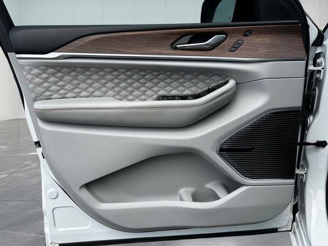 2023 Jeep Grand Cherokee Summit 4x4