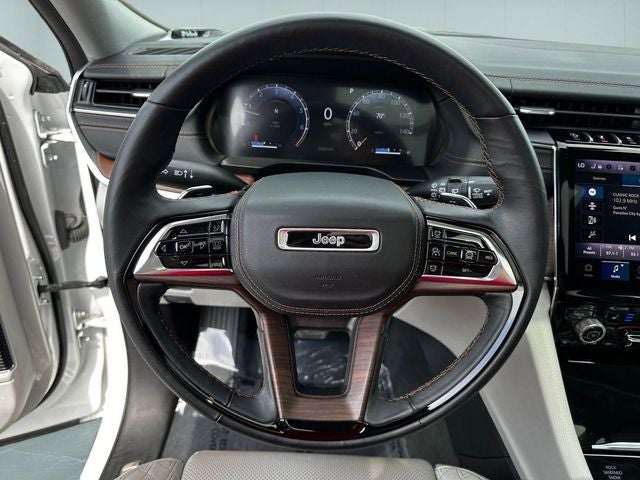 2023 Jeep Grand Cherokee Summit 4x4