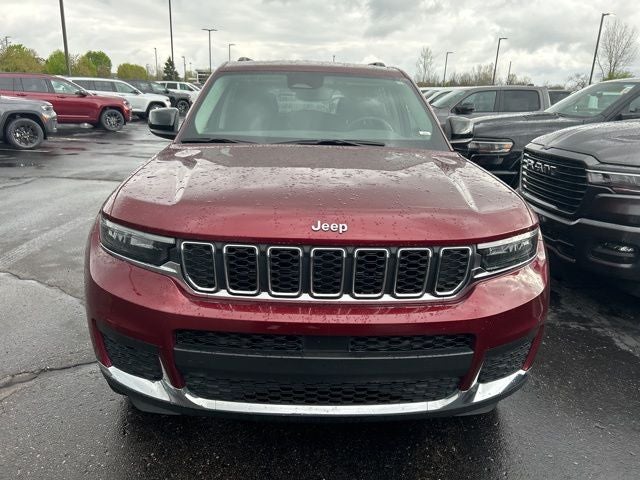 2023 Jeep Grand Cherokee L Laredo 4x4