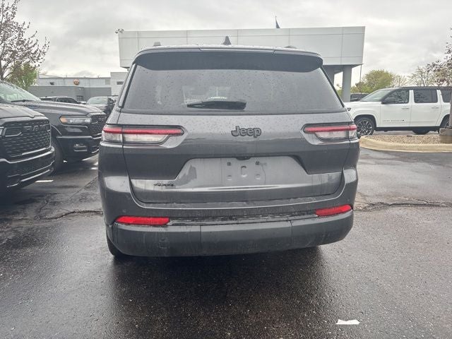 2023 Jeep Grand Cherokee L Altitude 4x4