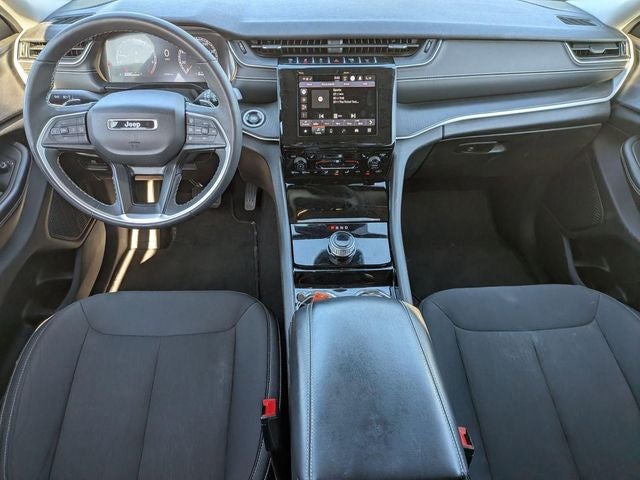 2023 Jeep Grand Cherokee L Laredo 4x4