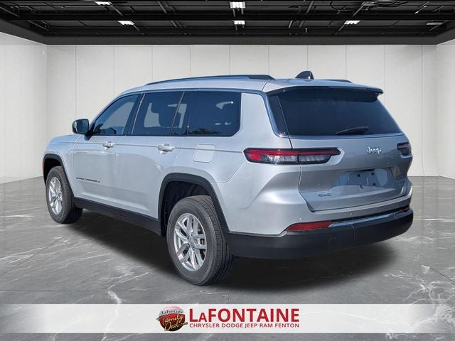 2023 Jeep Grand Cherokee L Laredo 4x4
