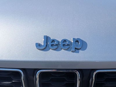 2023 Jeep Grand Cherokee L Laredo 4x4