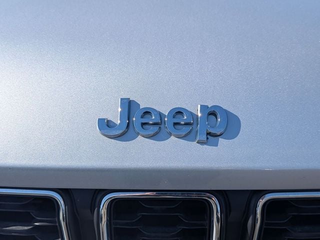 2023 Jeep Grand Cherokee L Laredo 4x4