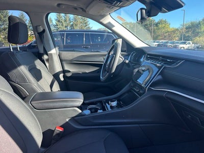 2023 Jeep Grand Cherokee L Laredo X 4x4