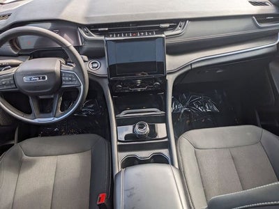2024 Jeep Grand Cherokee L Laredo X 4x4