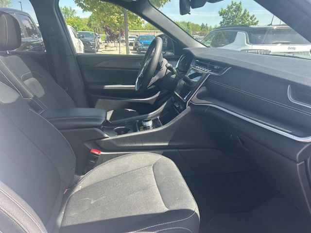 2024 Jeep Grand Cherokee L Laredo X 4x4